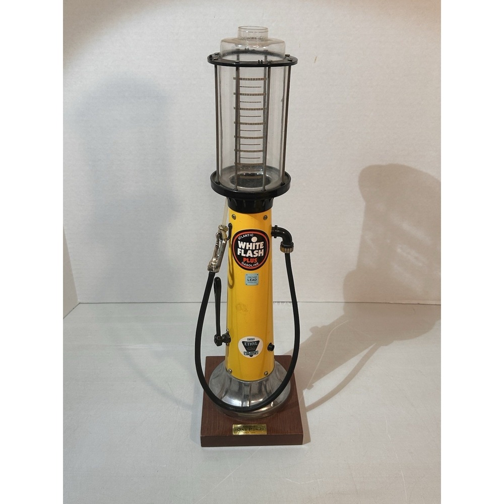Vintage 1986 American Gas Pump‎ Liquid Dispenser Circa 1920